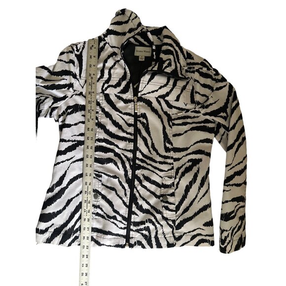 Studio Works Black & White Zebra Print Jacket With Pockets & Zipper Front - S - Picture 6 of 6